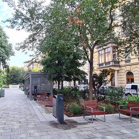 Aranyos Apartment at Jokai sq Budapest Kültér fotó